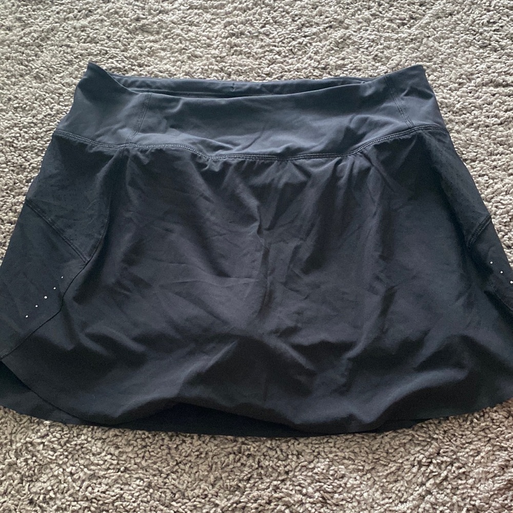 NWOT Athleta Run With It Skort